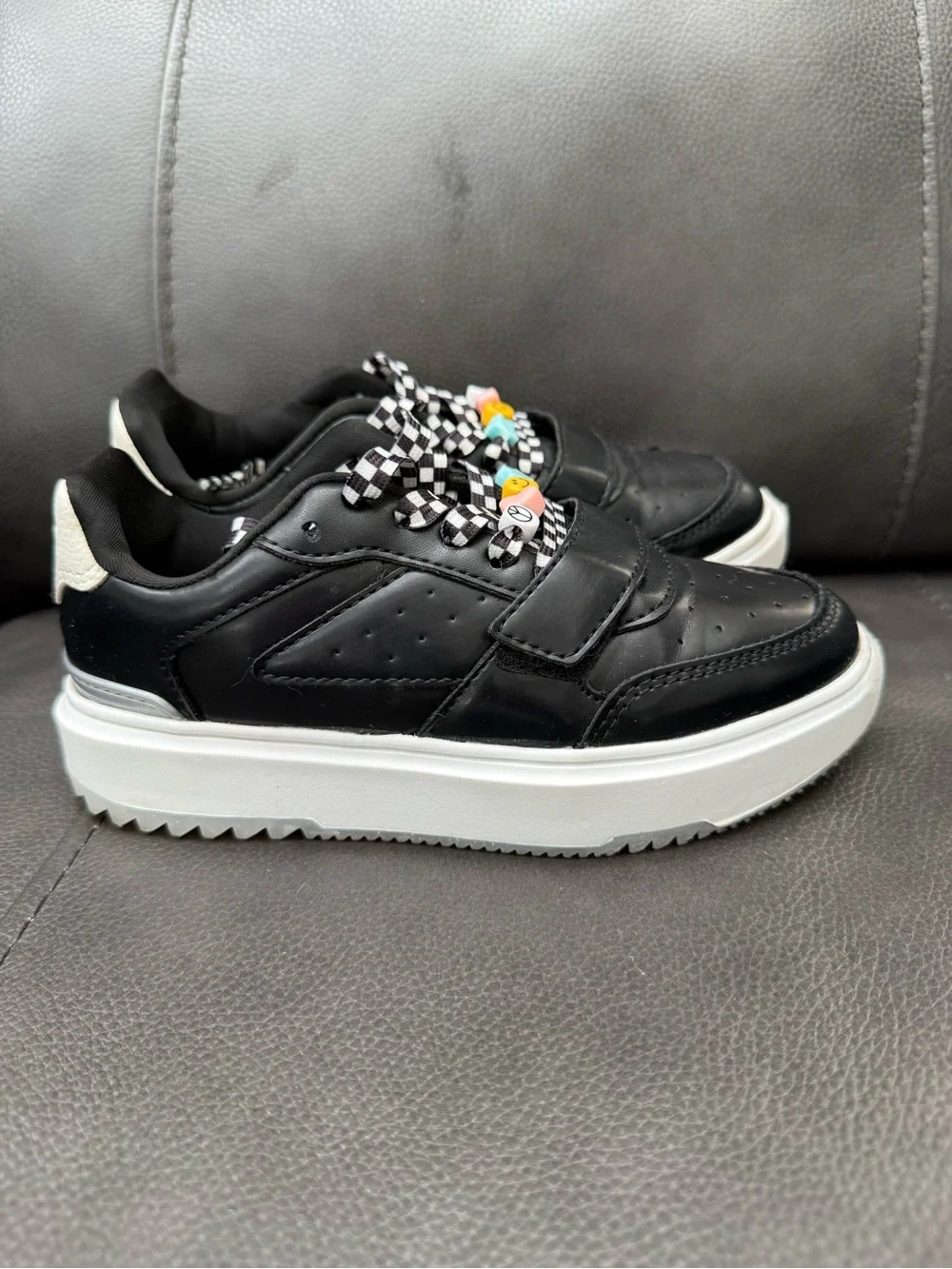 Justice Girls Beaded Low Court Sneakers black upper, white platform Size-1